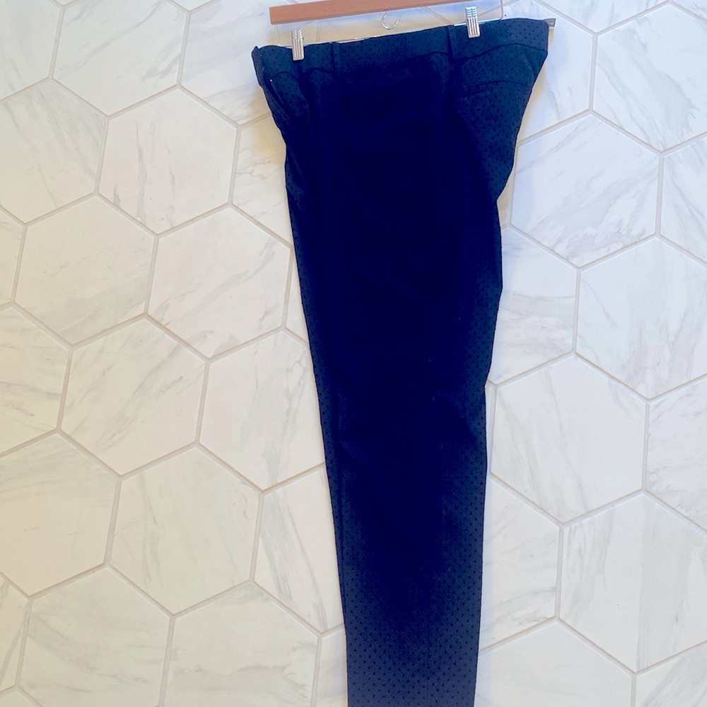 NWT Ann Taylor Loft Skinny ankle length dotted black pants size 14